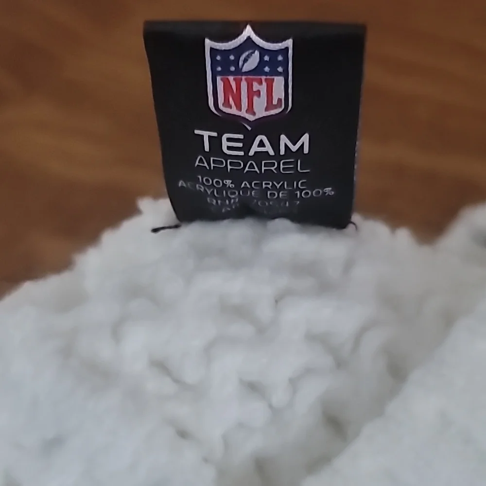 SEAHAWKS Ladies, NFL Crocheted Knit hat - Picture 6 of 6